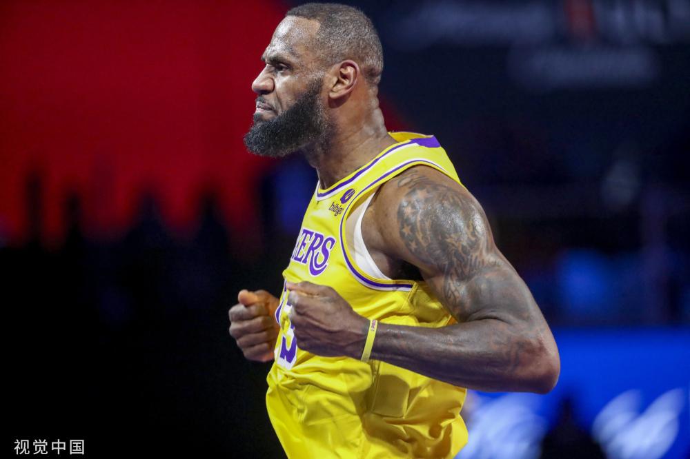 中迎来了他 中迎来了他