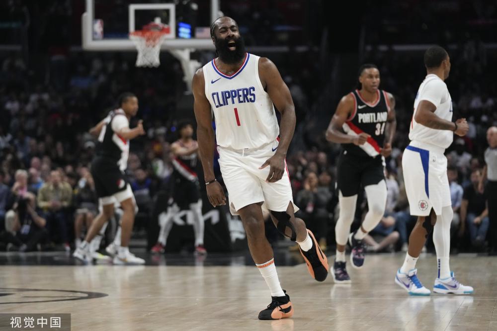 了众多球迷 了众多球迷