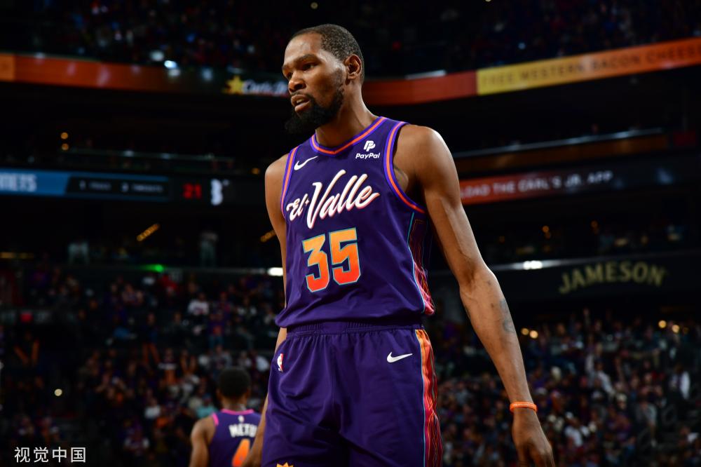 年轻球员在 年轻球员在