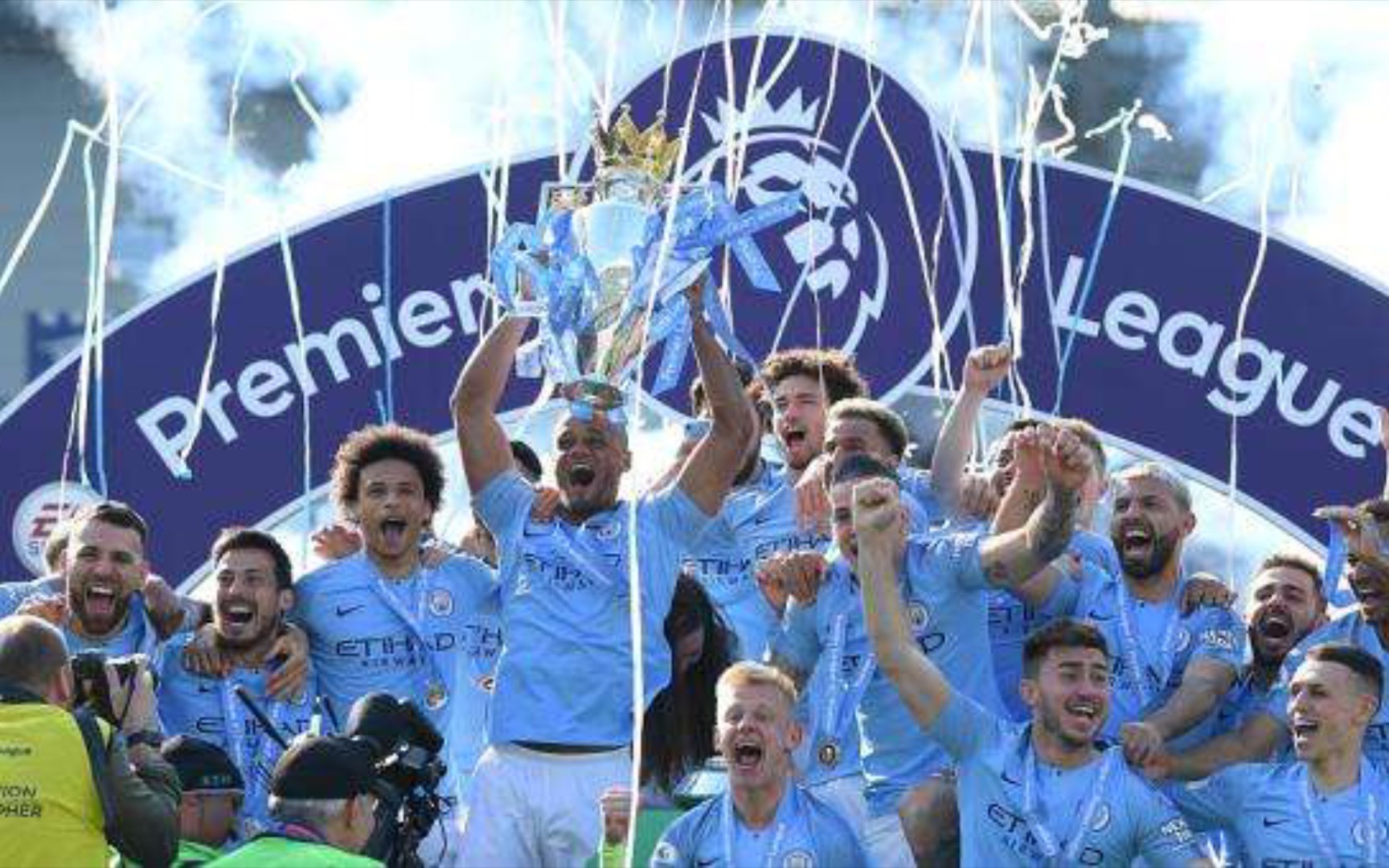 和纪律性上 和纪律性上